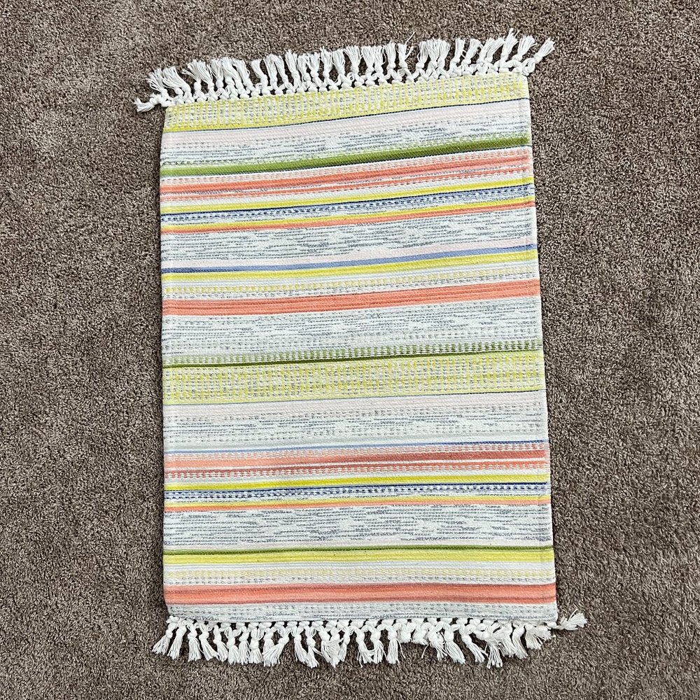 Opalhouse Accent Rug 24 x 36 NWOT
